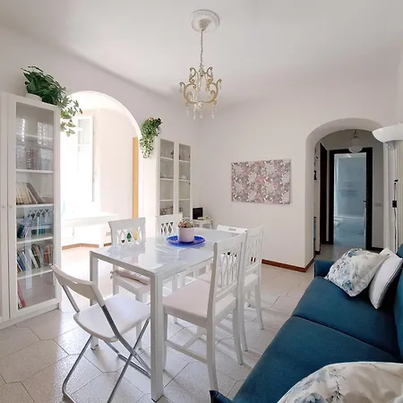 Casa Paola Con Garage Apartment